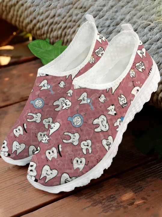 Białe sneakersy z nadrukiem zę – Women Shoes Tennis recenzja i cena